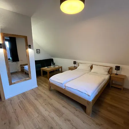 Wolfsjaeger Hotel 3*