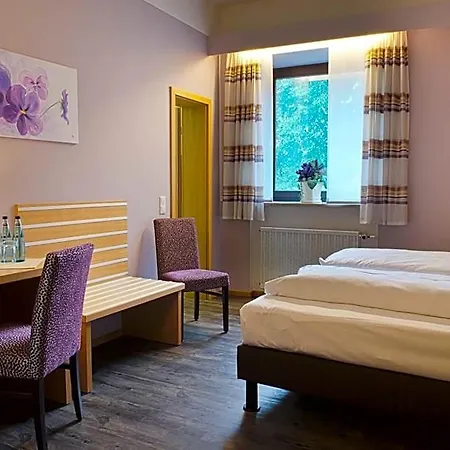 Hotel Wolfsjaeger 3*